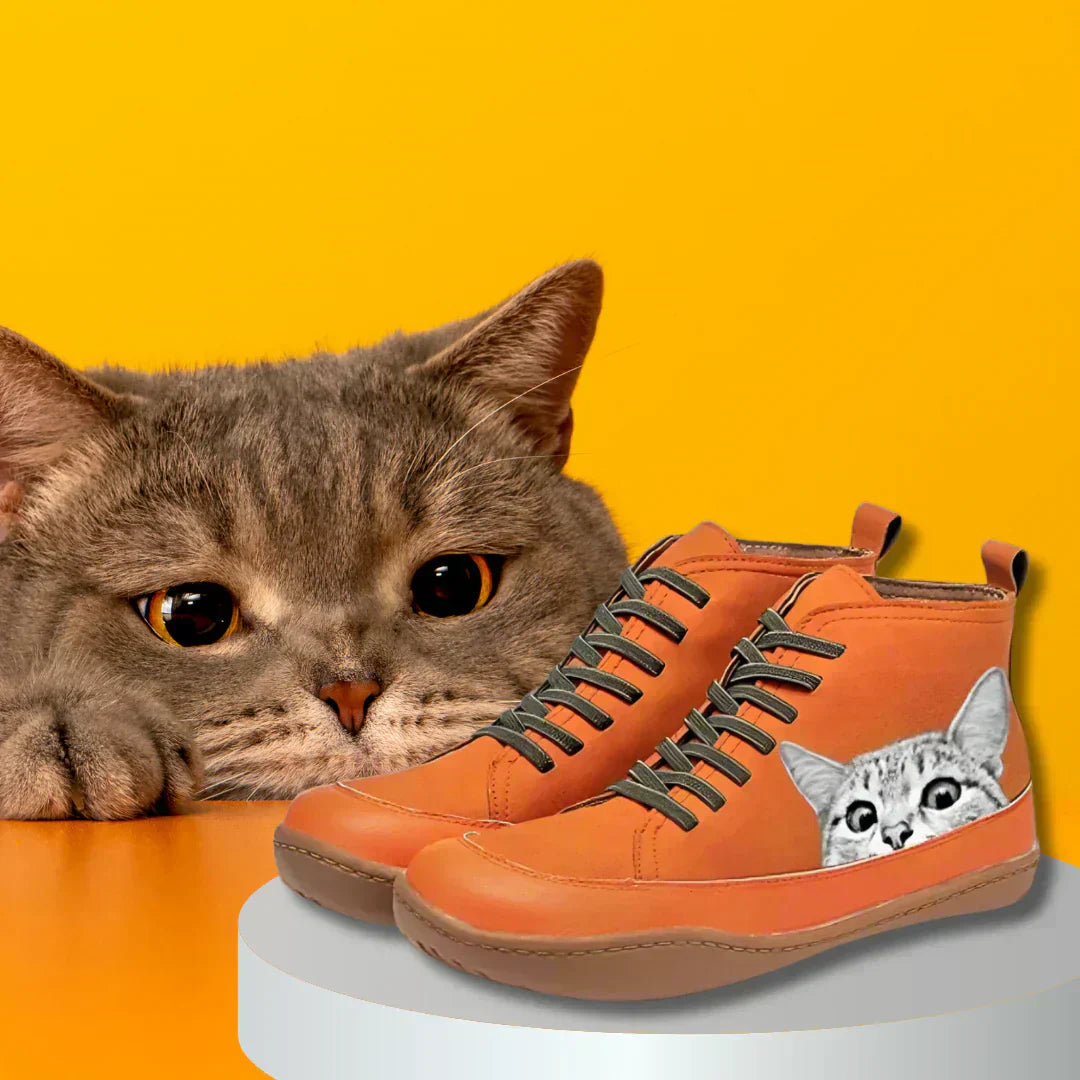 SAFFRINA | LEDERSTIEFELETTE FÜR KATZENLIEBHABER
