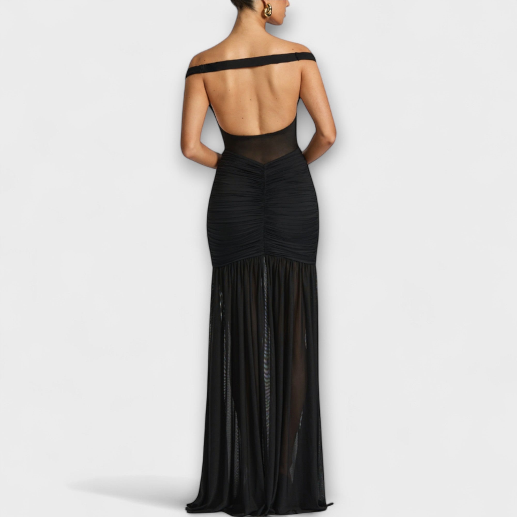 Therese – Schlitzkleid mit Wow Faktor