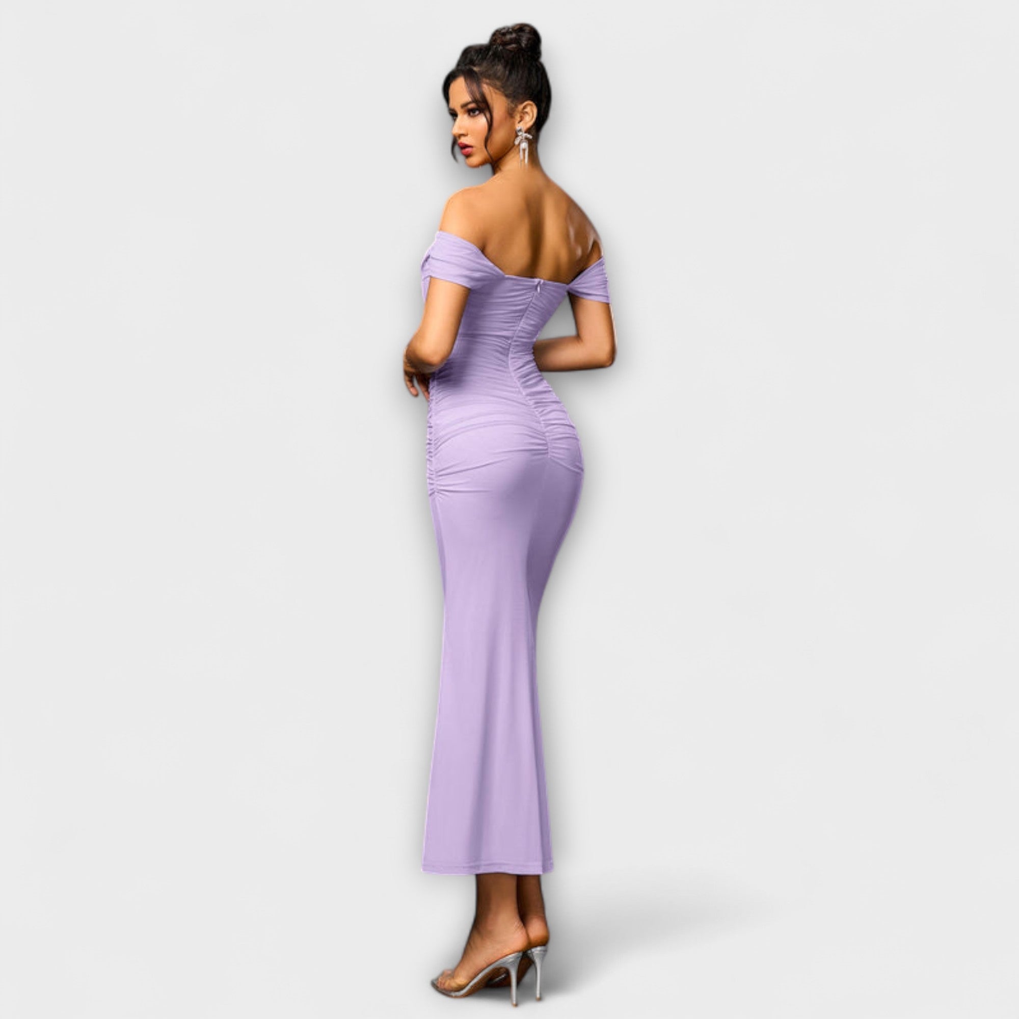 Ione - Off-Shoulder Raffung Bodycon Kleid