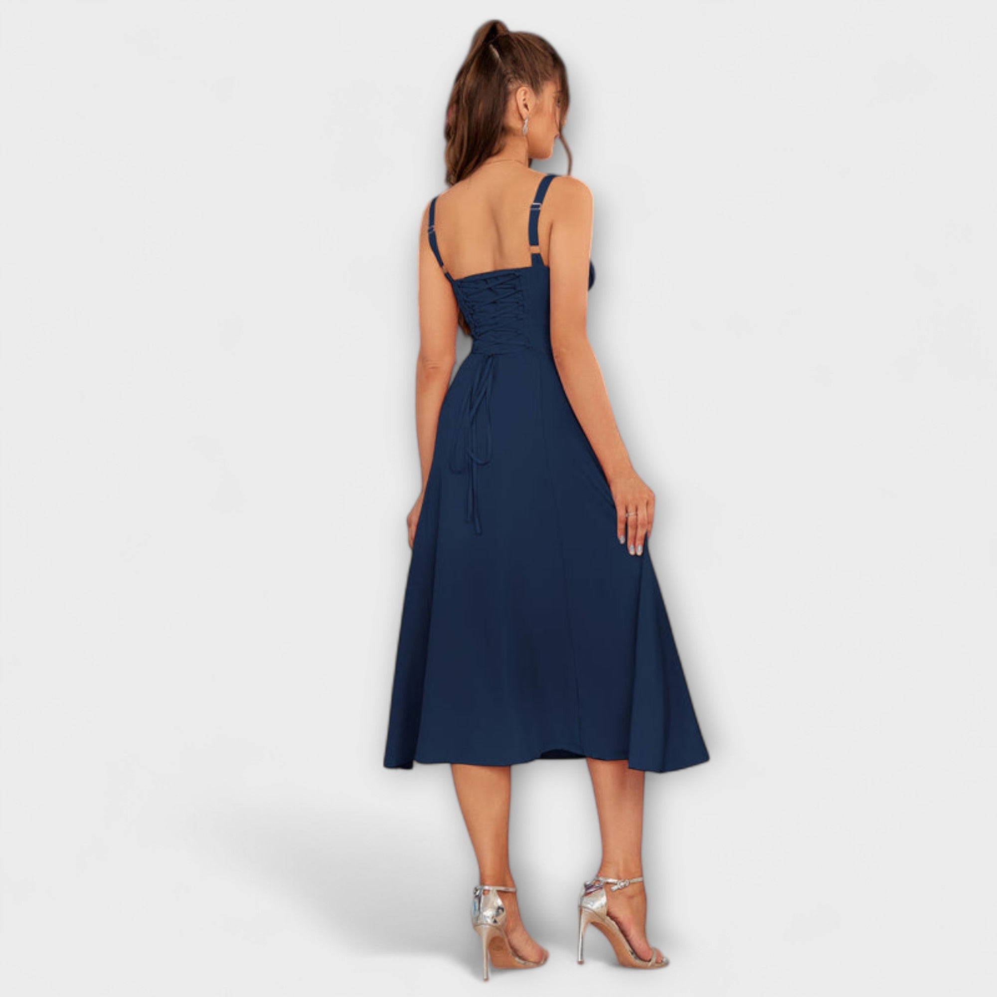 Hope - Rüschentop Kleid mit Schlitzdetail